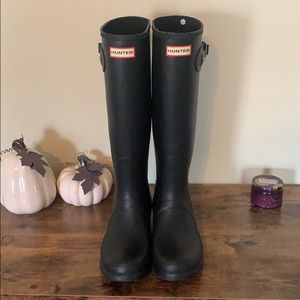 Hunter Rain Boots (Black)
